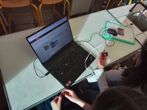 Les 6èmes codent Les 6èmes codent