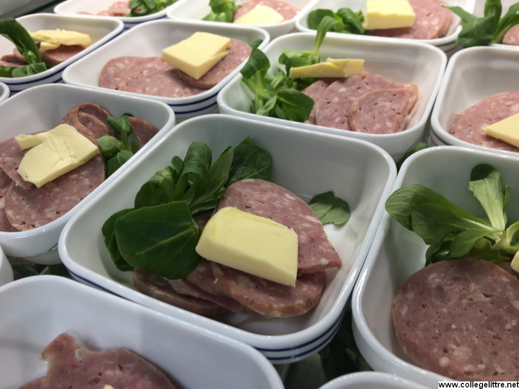 saucisson à l'ail local saucisson à l'ail local