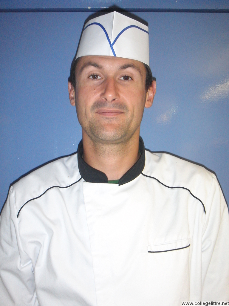 Chef de cuisine Lescale denis Chef de cuisine Lescale denis