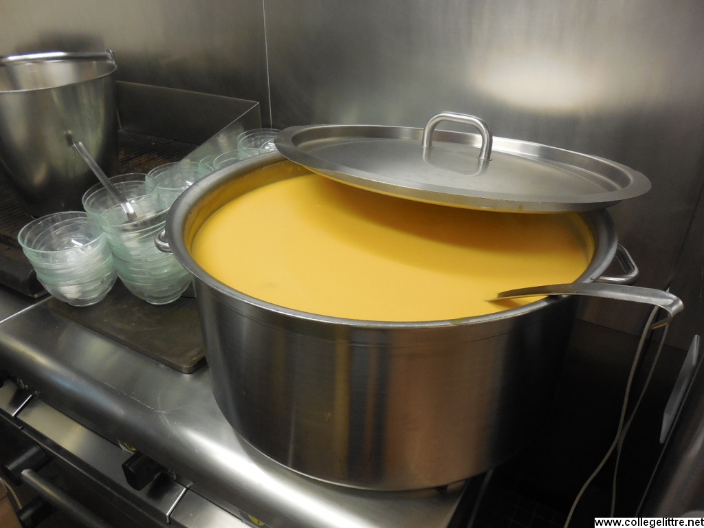 40 litres de potage 40 litres de potage