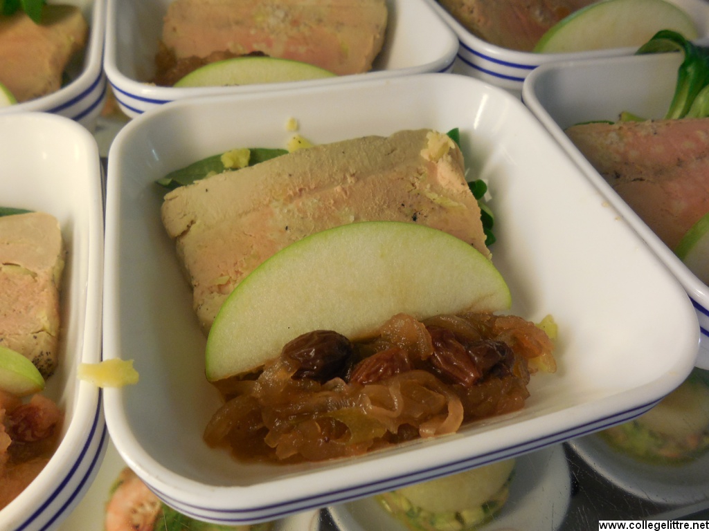 Foie gras maison avec un chutney de pomme granny aux échalotes fait maison Foie gras maison avec un chutney de pomme granny aux échalotes fait maison