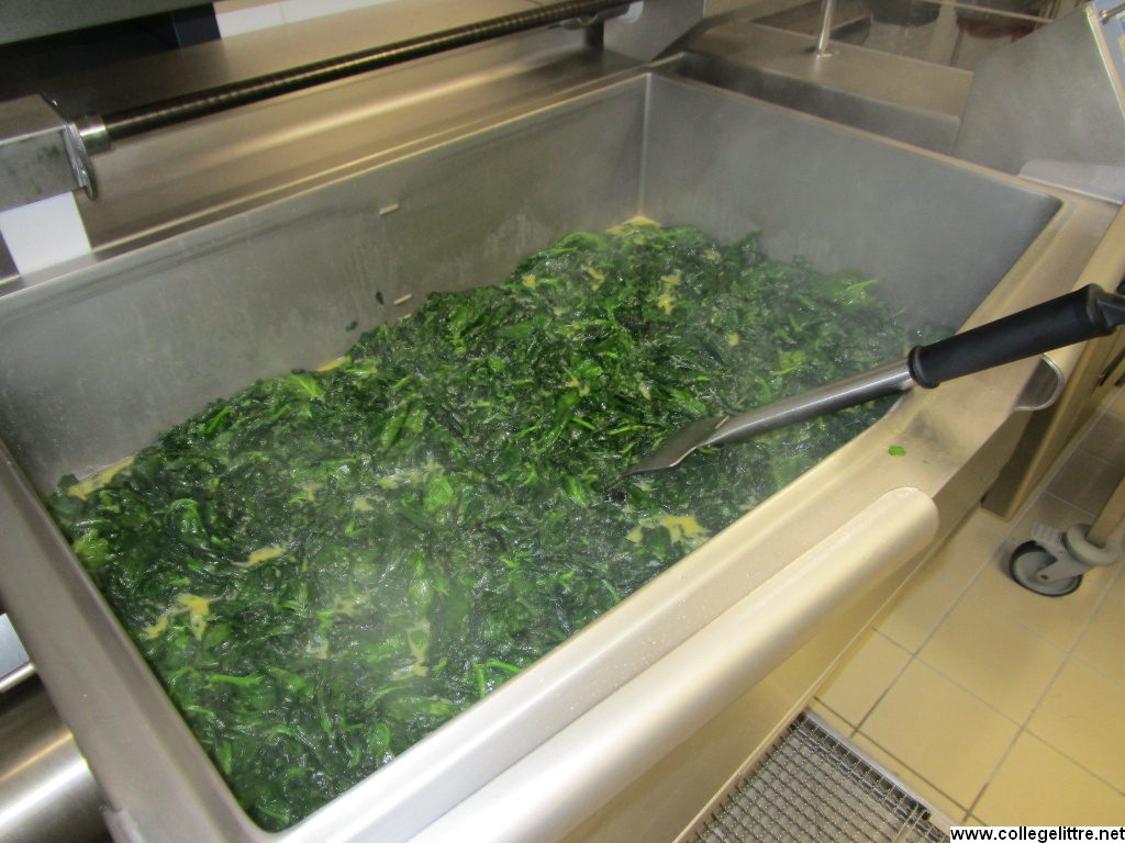10 kg d'épinard après cuisson 10 kg d'épinard après cuisson