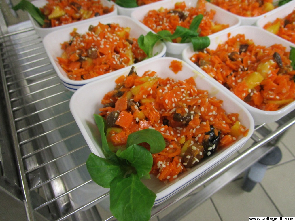 Salade de carotte au sésame,miel et gingembre Salade de carotte au sésame,miel et gingembre